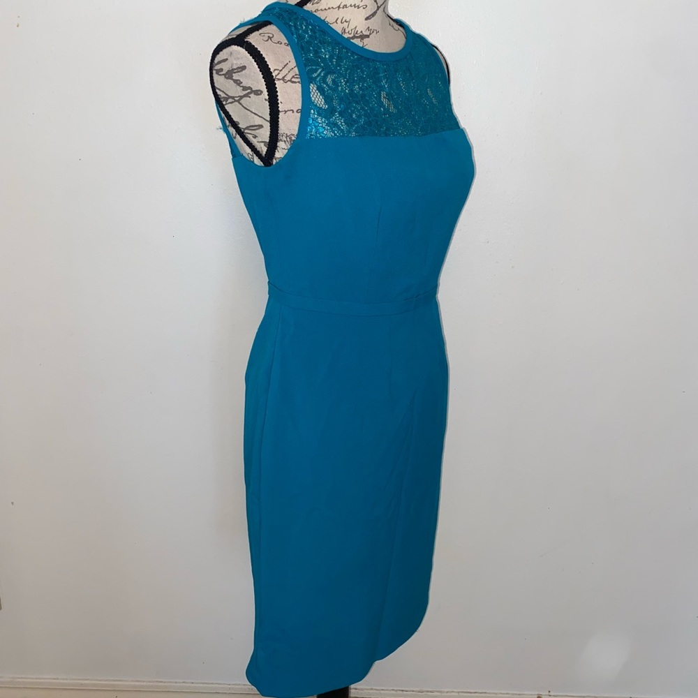 🔹Calvin Klein Stunning Lace Accent Dress🔹